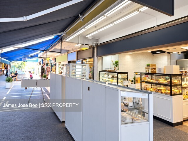 Busy Bedok South hdb shop | Opp market | Empty now (D16), Shop House #622532731